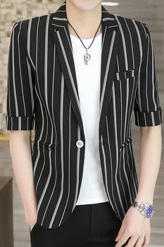 Godišnji prugasta семиточечный mali kostim sa srednjom rukava, muška koreanska verzija, приталенный odijelo s kratkim rukavima, koji trend lijep kaput, suptilna